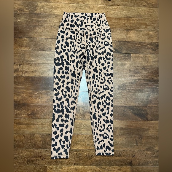 Leopard Workout Set - Picture 3 of 4